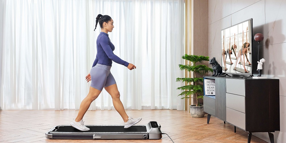 Walking for weight loss on a treadmill
